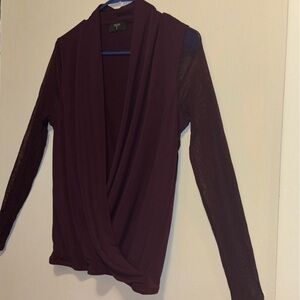 Tahari Elegante Purple Long alérgenos